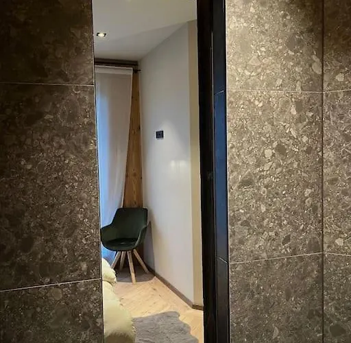 Business Inkl Fruehstueck 아파트 Seiwerath